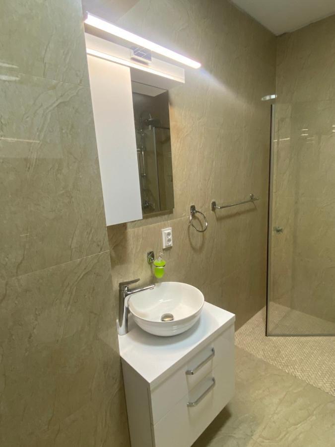 Good Vibes Apartment 오라데아 외부 사진